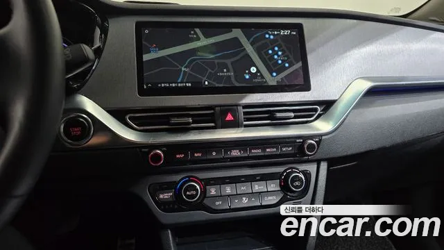 Kia Niro Niro Plus Air (Такси) — Фото автомобиля 12