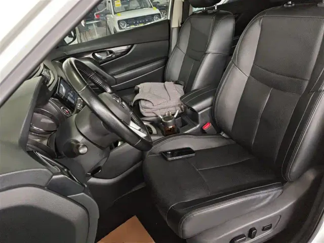 Nissan X-Trail — Фото автомобиля 14