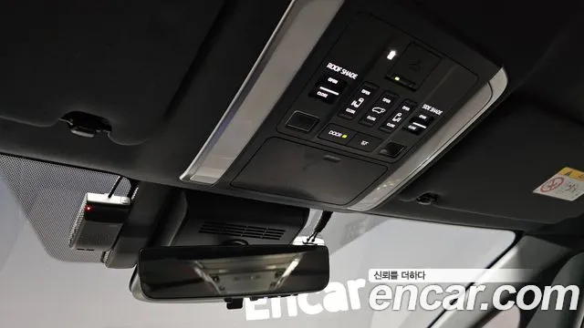 Toyota Alphard — Фото автомобиля 12