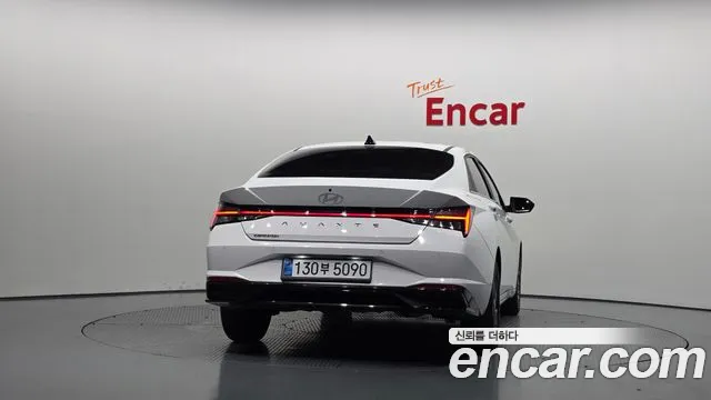 Hyundai AVANTE Avante (CN7) — Фото автомобиля 4