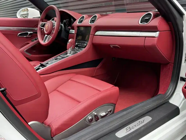 Porsche 718 — Фото автомобиля 8