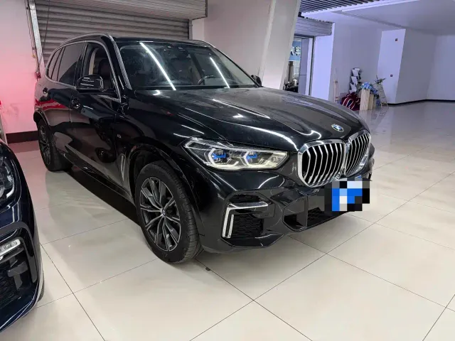 BMW X5 — Фото автомобиля 3