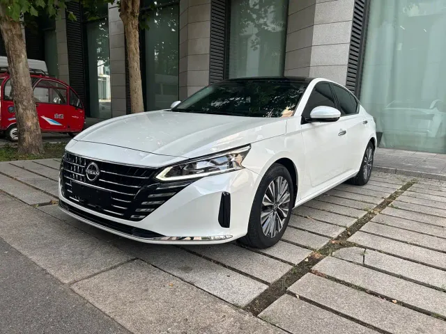 Фотография автомобиля — Nissan Teana
