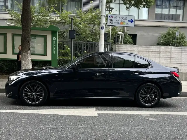 BMW 3 Series — Фото автомобиля 3