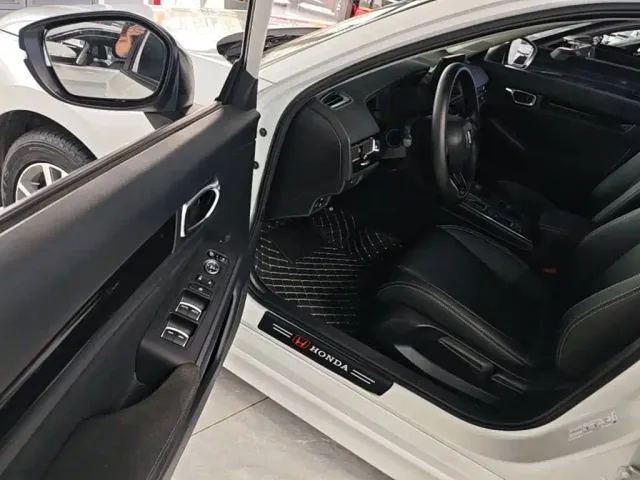 Honda Civic — Фото автомобиля 15