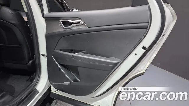 Kia Sportage Sportage 5-е поколение Дизель 2.0 2WD — Фото автомобиля 24