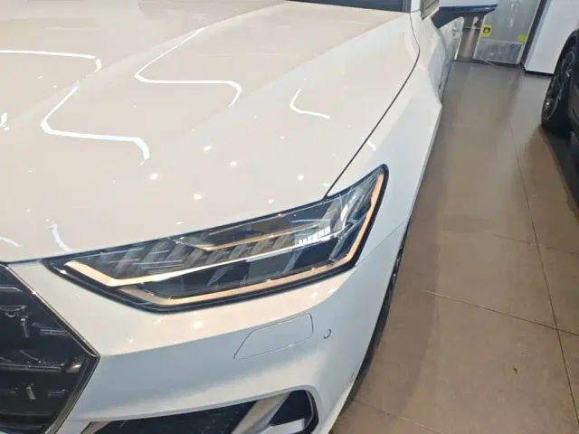 Audi A7L — Фото автомобиля 23