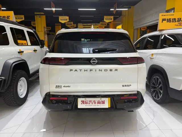 Nissan Terra 2024 380VC-TURBO AWD Intelligent Premium 6-Seater — Фото автомобиля 4