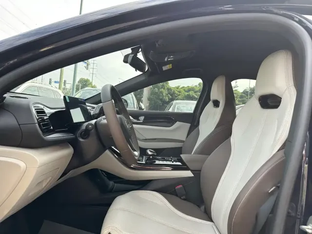 BYD Qin PLUS — Фото автомобиля 14