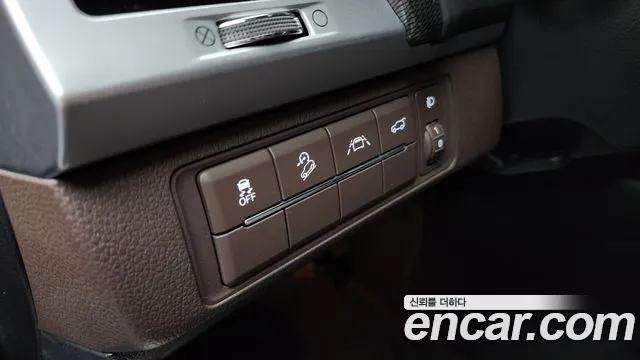 KG_Mobility_Ssangyong Rexton All Rexton Дизель 2.2 4WD — Фото автомобиля 18