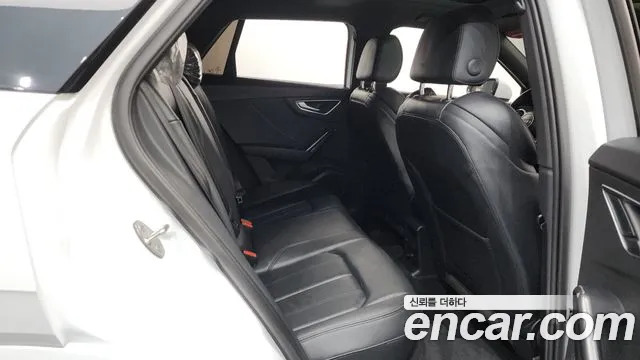 Audi Q2 35 TDI Premium — Фото автомобиля 12