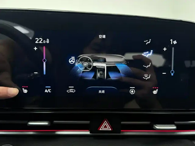 Hyundai Elantra — Фото автомобиля 9