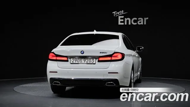 BMW 5-Series — Фото автомобиля 4