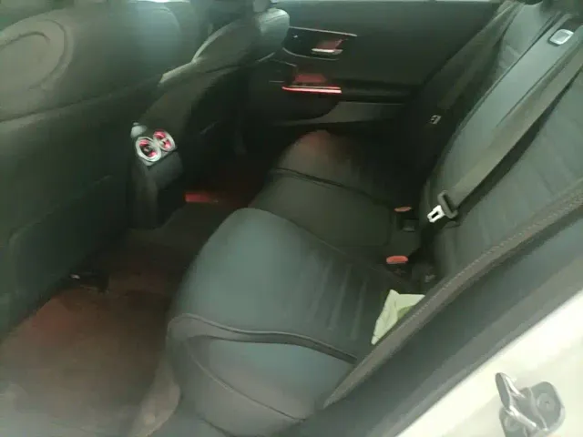 Mercedes-Benz C-Class — Фото автомобиля 16