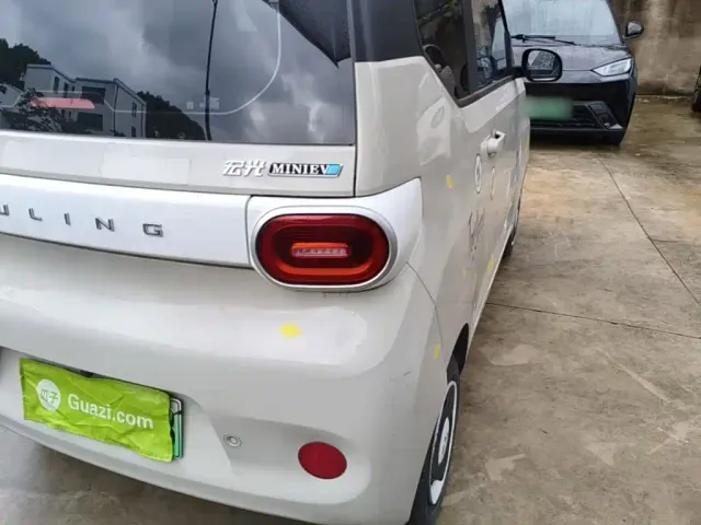 Wuling Hongguang Mini EV — Фото автомобиля 7