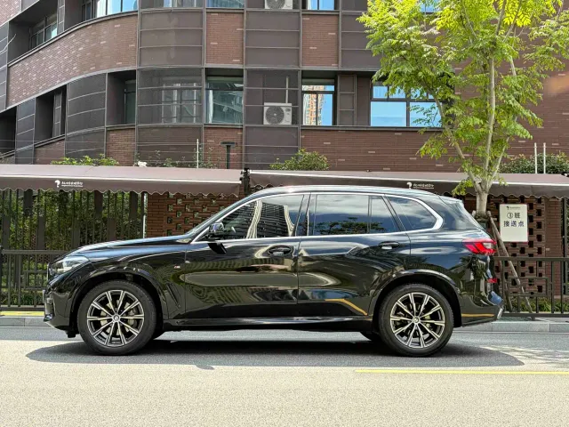 BMW X5 — Фото автомобиля 5