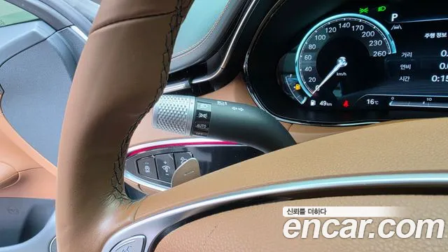 Genesis GV70 — Фото автомобиля 30