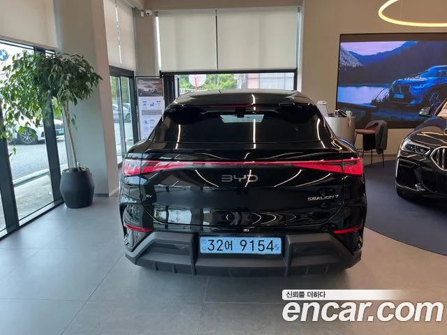 BYD Sealion 7 — Фото автомобиля 4