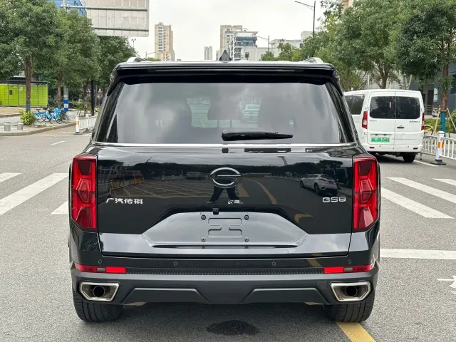 GAC Trumpchi GS8 — Фото автомобиля 8