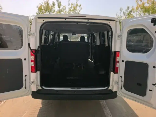 Wuling Yangguang — Фото автомобиля 18