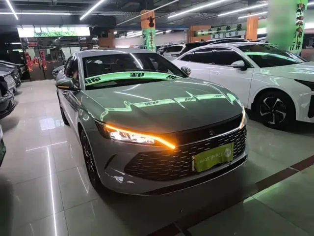 BYD Qin L — Фото автомобиля 3