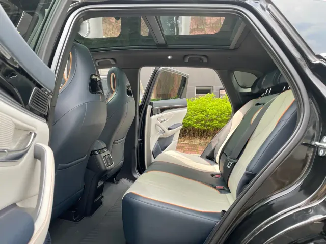 BYD Song PLUS PHEV 2024 Glory Edition DM-i 110km Flagship PLUS — Фото автомобиля 9
