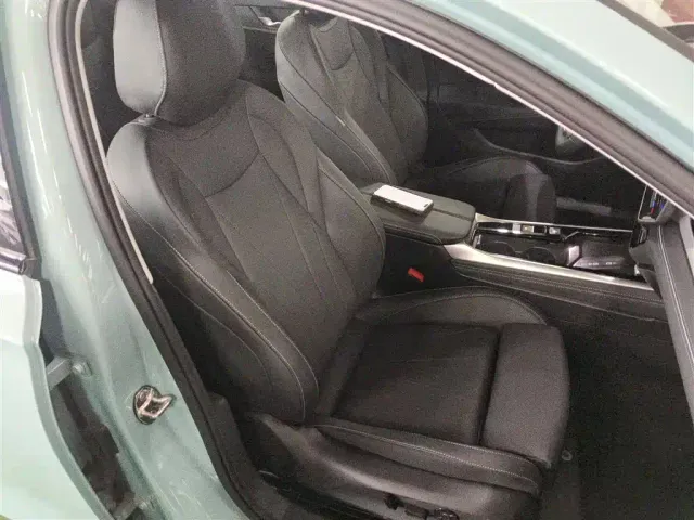 Volkswagen Passat — Фото автомобиля 24