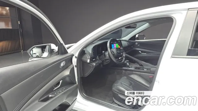 Hyundai Avante CN7 — Фото автомобиля 10