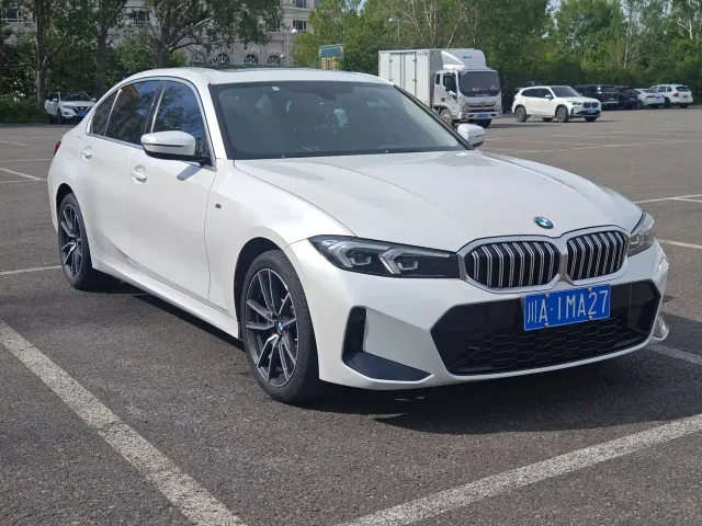 BMW 3 Series — Фото автомобиля 2