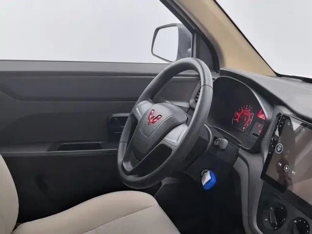 Wuling Hongguang V — Фото автомобиля 22