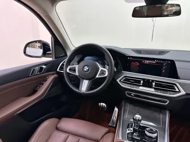BMW X5 — Фото автомобиля 12
