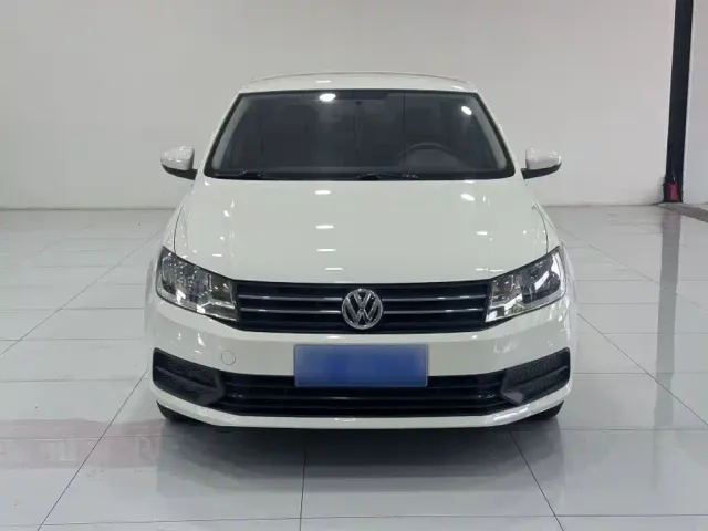 Volkswagen Santana — Фото автомобиля 5