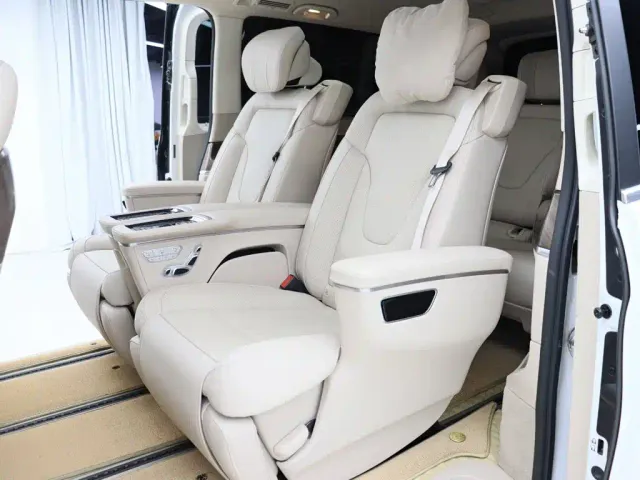 Mercedes-Benz V-Class — Фото автомобиля 6
