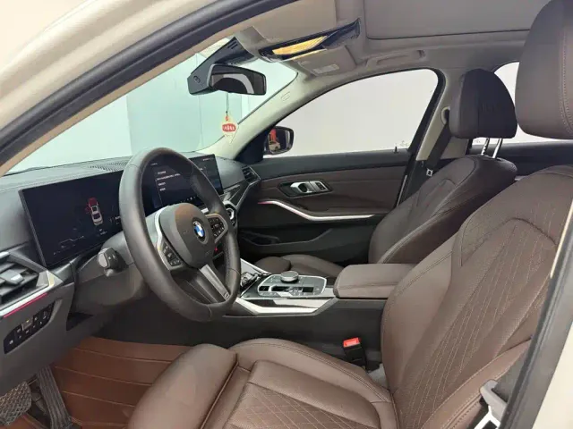 BMW 3 Series — Фото автомобиля 10