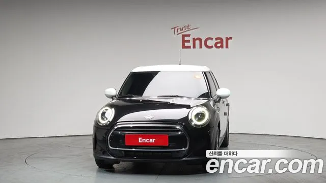 Mini Cooper Cooper 5 дверей Classic — Фото автомобиля 3