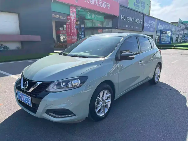 Фотография автомобиля — Nissan Tiida