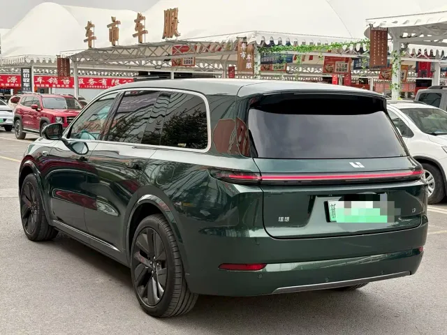 Li Auto L9 — Фото автомобиля 9