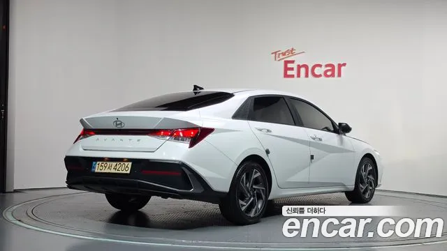 Hyundai AVANTE Новый Avante (CN7) — Фото автомобиля 2