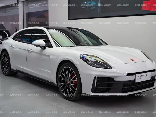 Porsche Panamera — Фото автомобиля 3