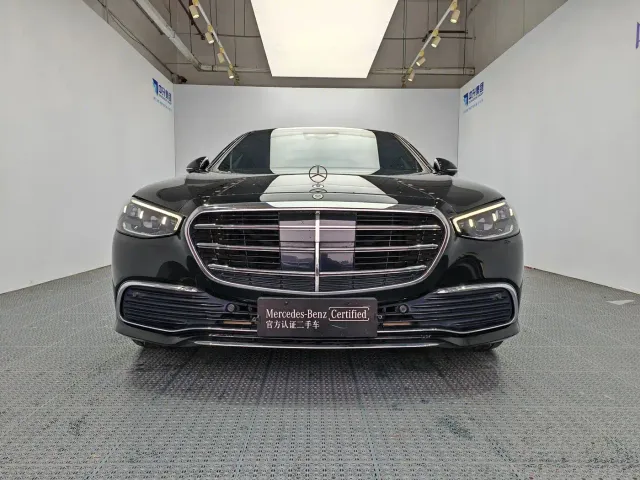 Mercedes-Benz S-Class — Фото автомобиля 2