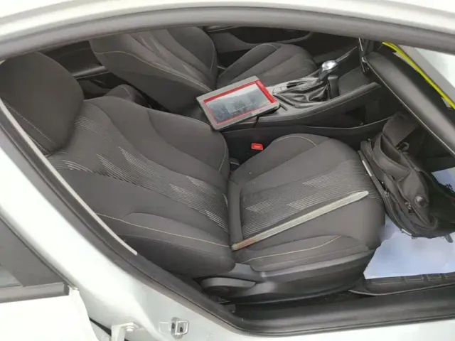 Roewe i5 — Фото автомобиля 24