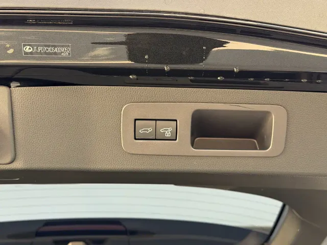 Lexus LX — Фото автомобиля 25