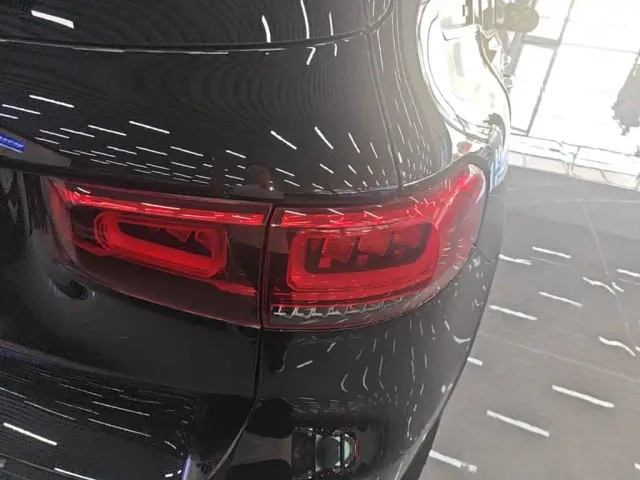 Mercedes-Benz GLB-Class — Фото автомобиля 7