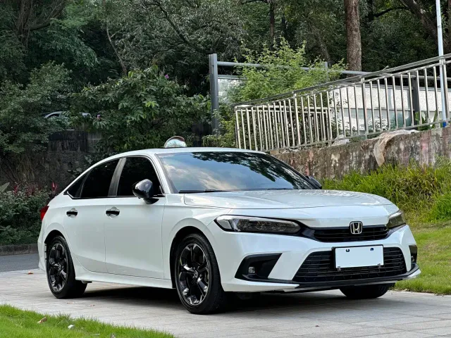 Honda Civic 2023 240TURBO CVT Dynamic Edition — Фото автомобиля 3