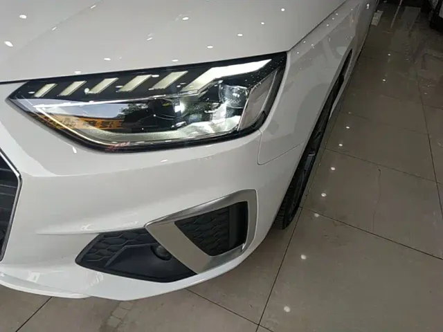 Audi A4L — Фото автомобиля 23
