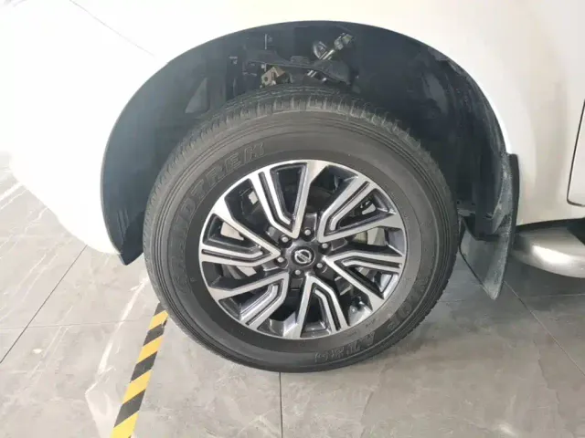 Nissan Terra — Фото автомобиля 22