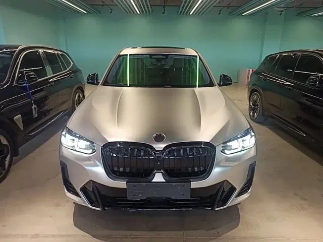 BMW iX3 — Фото автомобиля 2