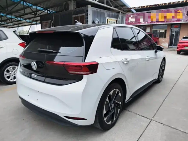Volkswagen ID.3 — Фото автомобиля 6