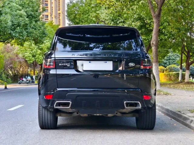 Land Rover Range Rover Sport — Фото автомобиля 15