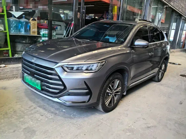 Фотография автомобиля — BYD Song Pro